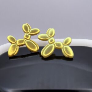Golden Balloon Dog studs